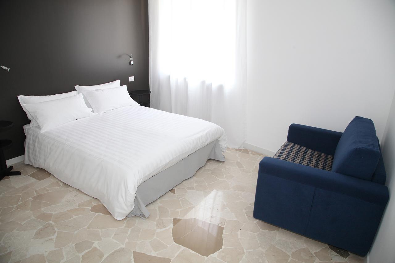 Torregiardino Bed & Breakfast Abbiategrasso Luaran gambar