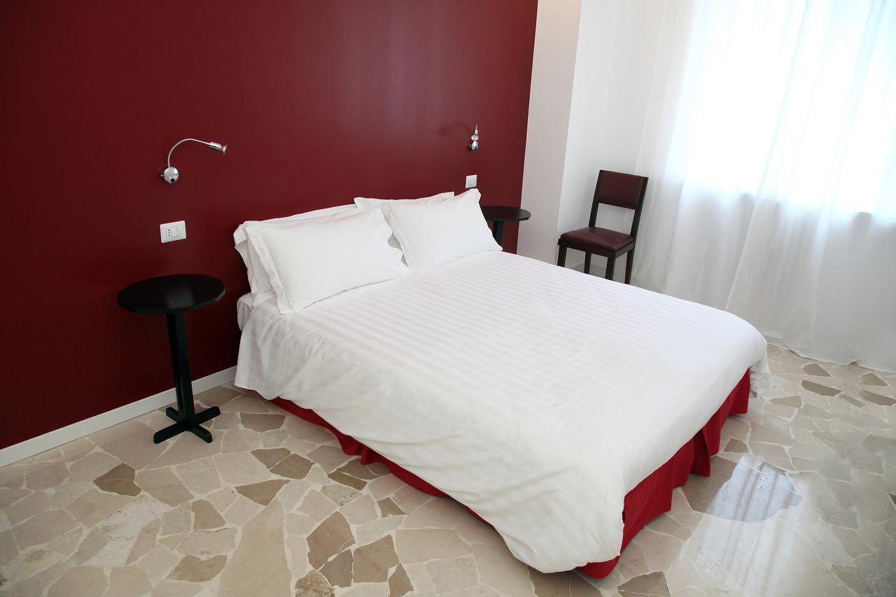Torregiardino Bed & Breakfast Abbiategrasso Luaran gambar